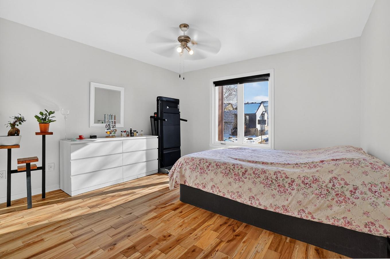 Chambre à coucher - 790 Rue Sara, Laval (Fabreville), QC - Indoor Photo Showing Bedroom