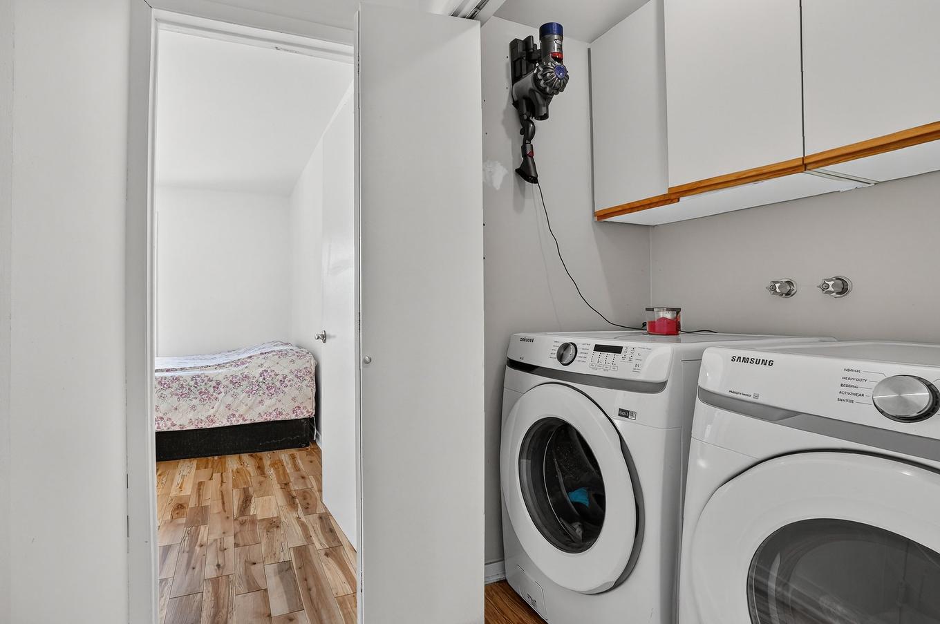 Autre - 790 Rue Sara, Laval (Fabreville), QC - Indoor Photo Showing Laundry Room