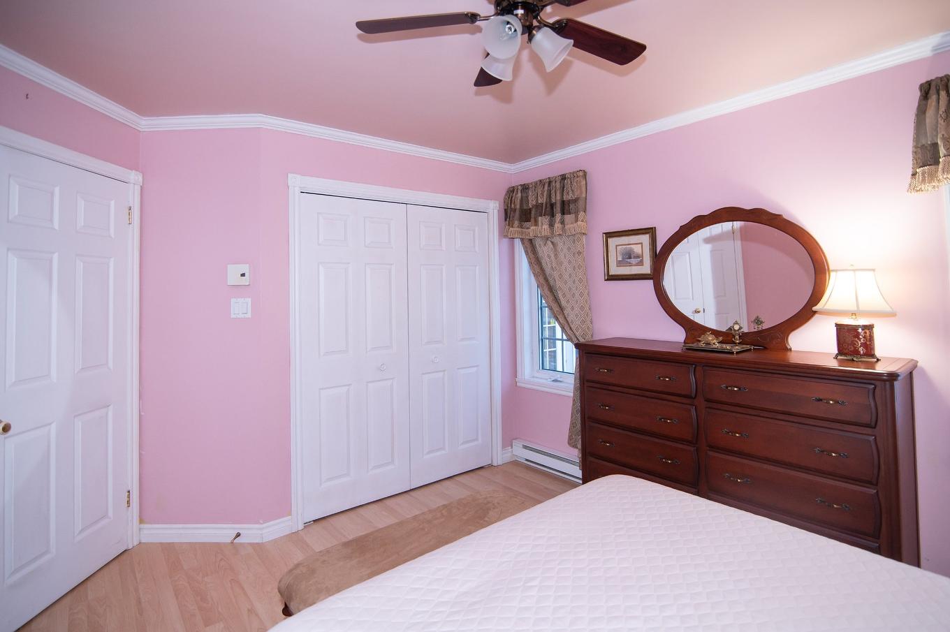 Bedroom - 1000 Rue Des Champs, Sainte-Hélène-De-Kamouraska, QC - Indoor Photo Showing Bedroom