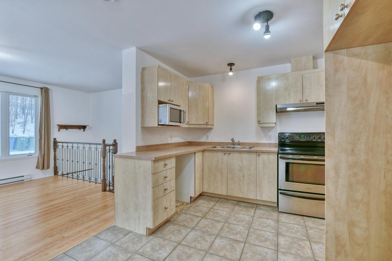 Cuisine - 1478 Rue Plamondon, Prévost, QC - Indoor Photo Showing Kitchen With Double Sink