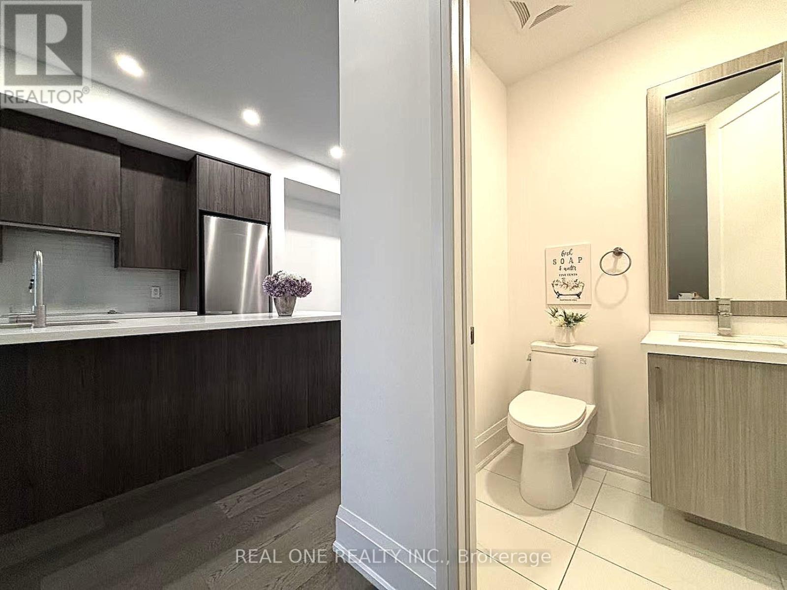 3 - 35 Dervock Crescent, Toronto, ON - Indoor Photo Showing Bathroom