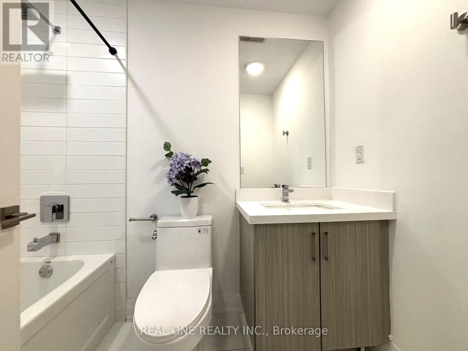 3 - 35 Dervock Crescent, Toronto, ON - Indoor Photo Showing Bathroom
