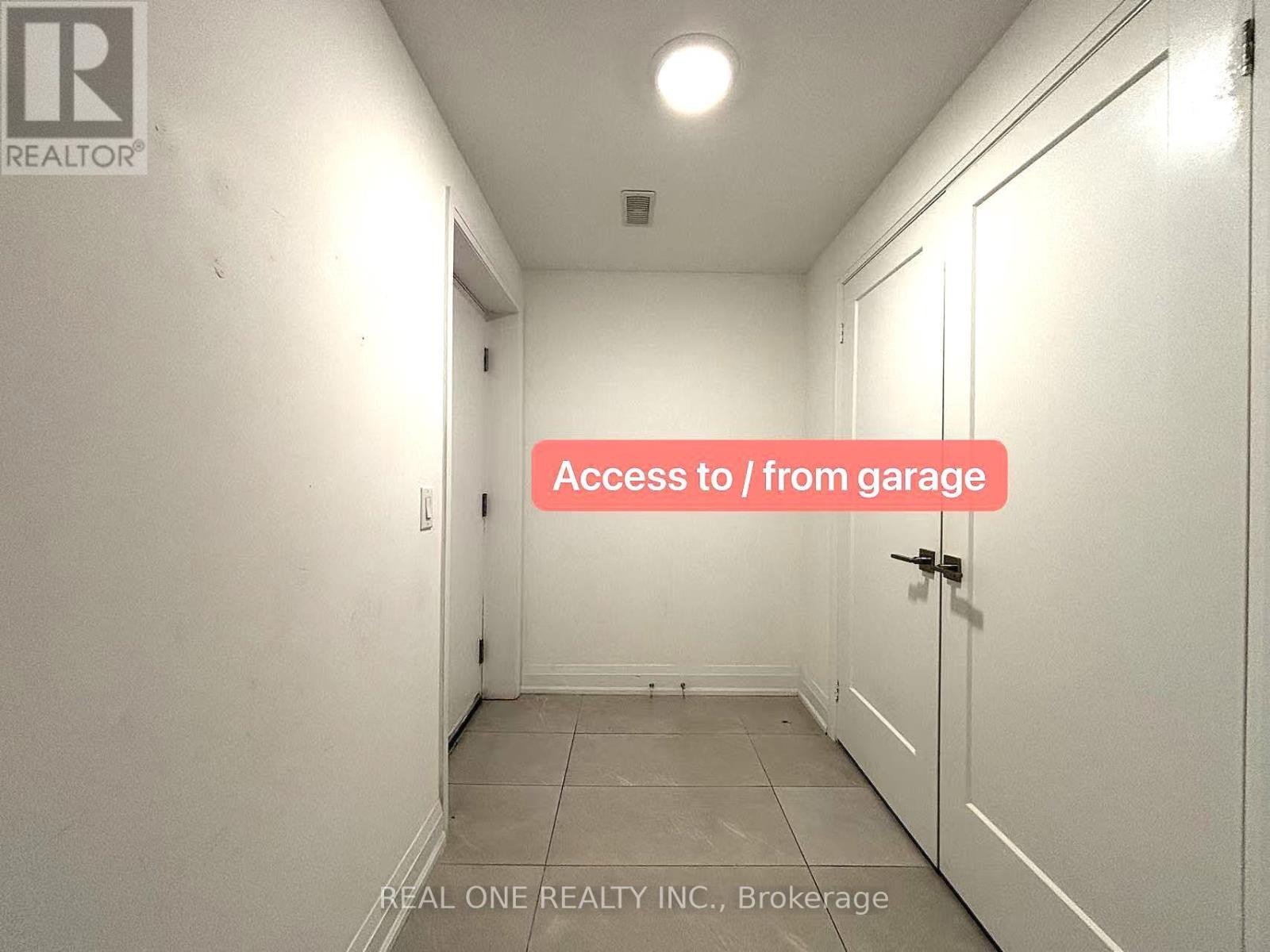 3 - 35 Dervock Crescent, Toronto, ON - Indoor Photo Showing Other Room