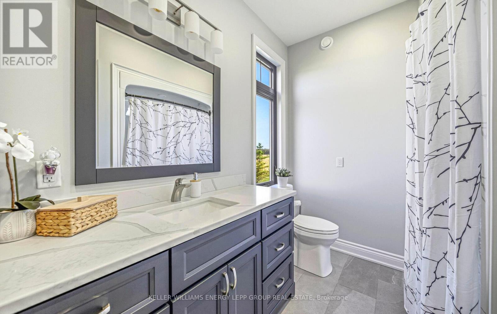 305 Glenarm Road, Kawartha Lakes (Eldon), ON - Indoor Photo Showing Bathroom