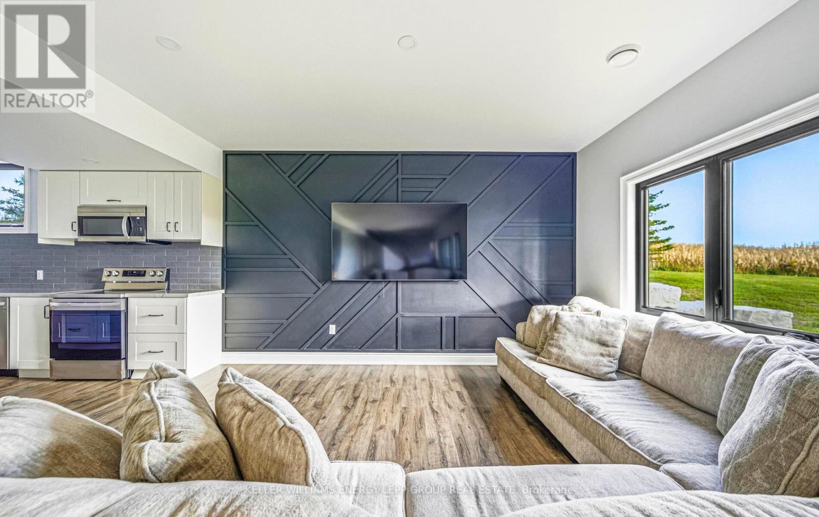 305 Glenarm Road, Kawartha Lakes (Eldon), ON - Indoor Photo Showing Other Room