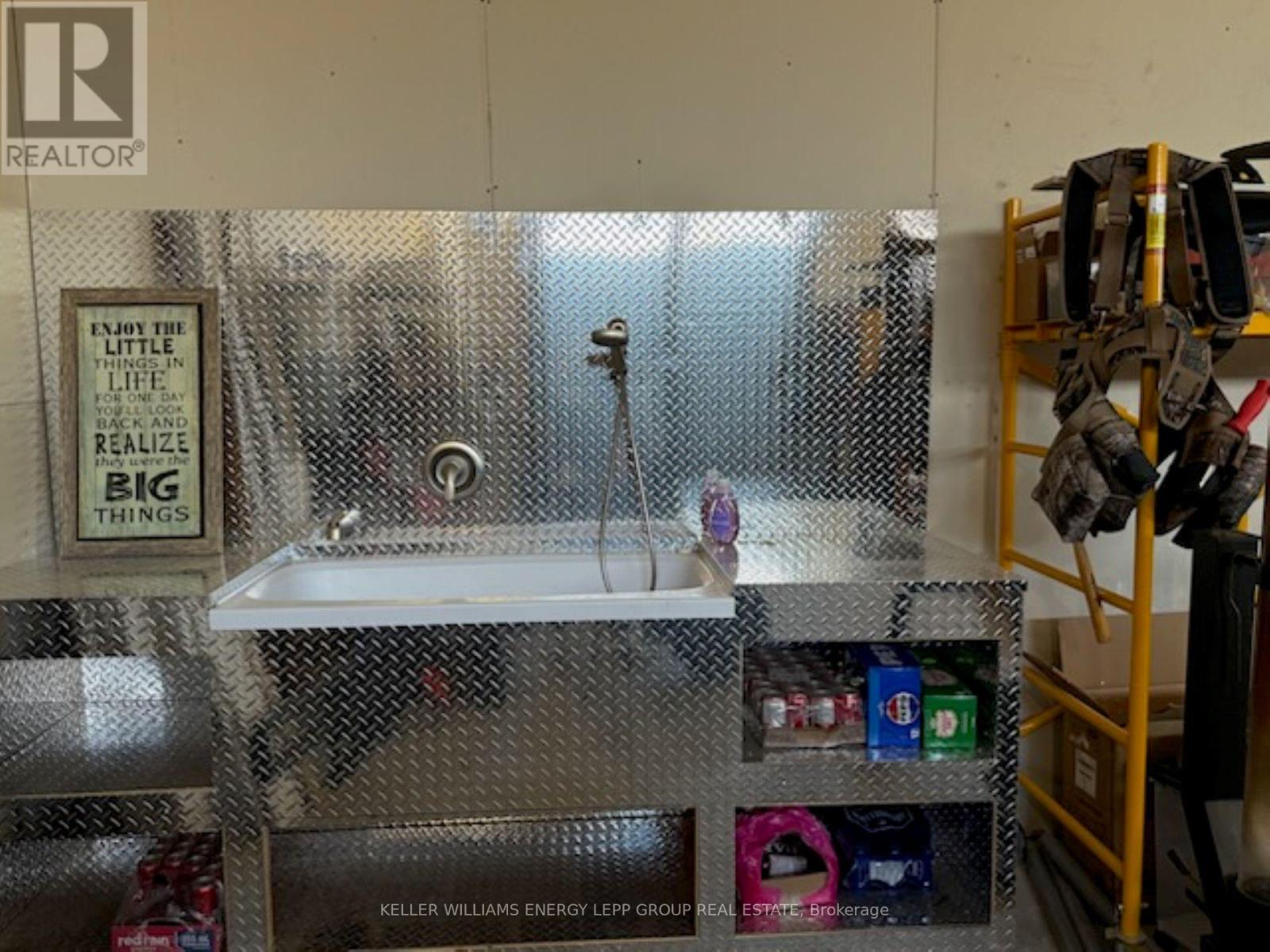 305 Glenarm Road, Kawartha Lakes (Eldon), ON - Indoor Photo Showing Other Room