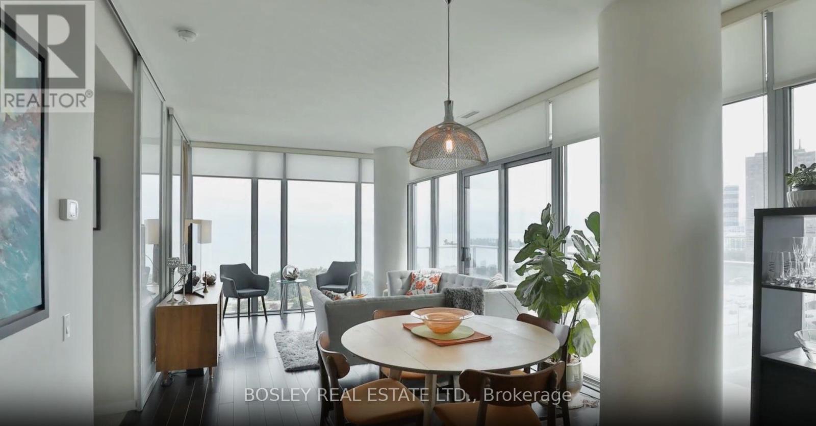 1405 - 103 The Queensway, Toronto, ON - Indoor Photo Showing Dining Room