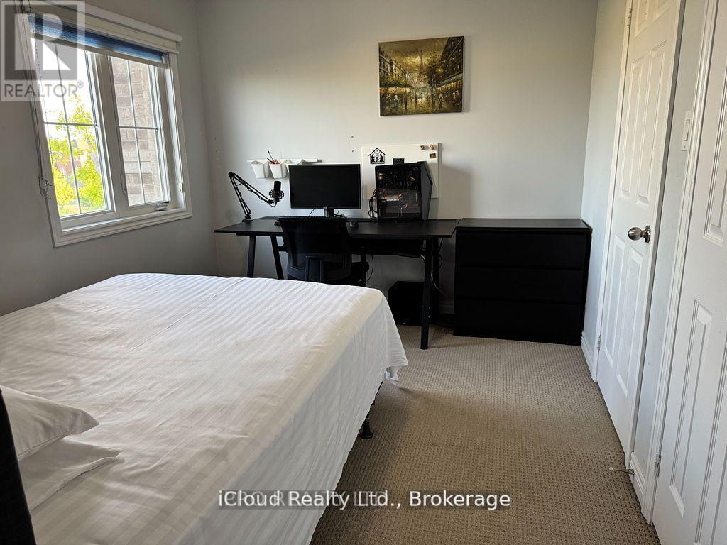 27 Tysonville Circle, Brampton, ON - Indoor Photo Showing Bedroom