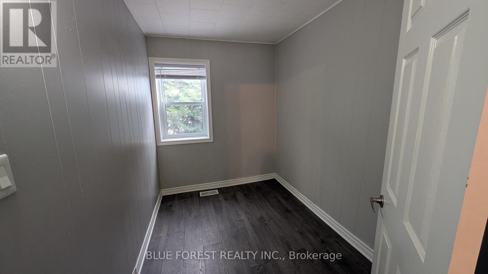 8516 Townsend Line, Lambton Shores (Arkona), ON - Indoor Photo Showing Other Room