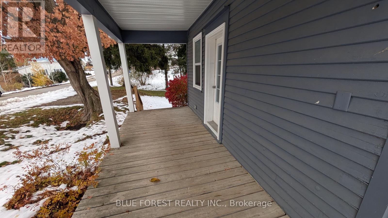 8516 Townsend Line, Lambton Shores (Arkona), ON - Outdoor With Exterior