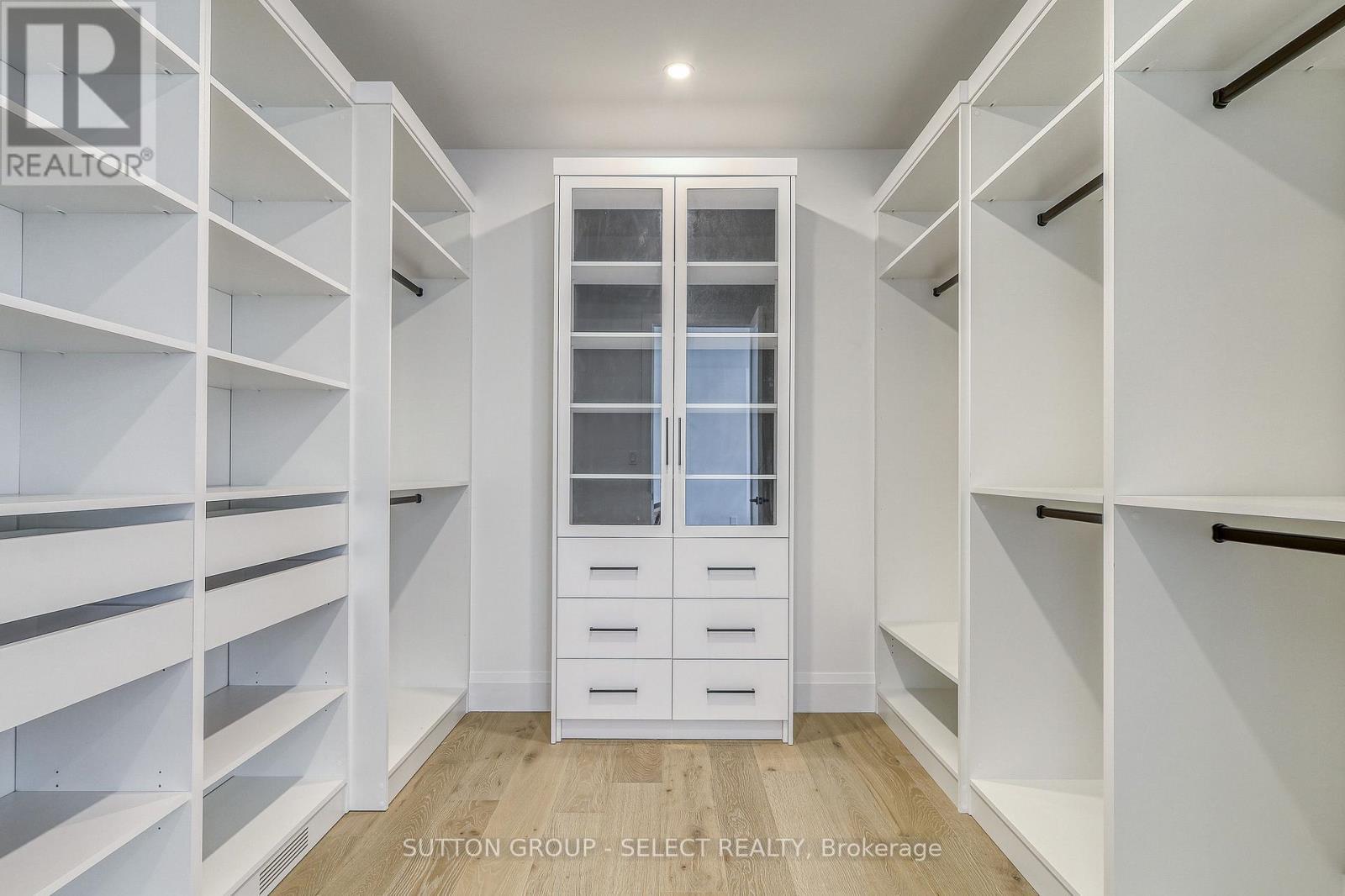 169 Edgewater Boulevard, Middlesex Centre (Kilworth), ON - Indoor With Storage