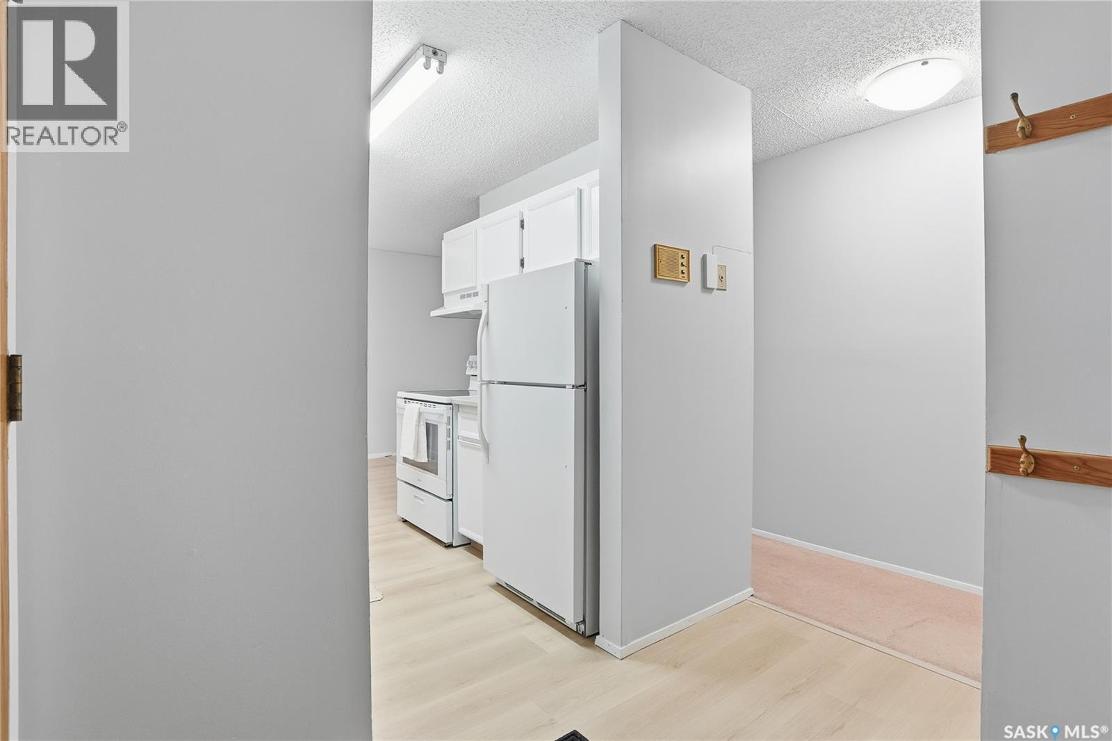 105B 4040 8Th Street E, Saskatoon, SK - Indoor