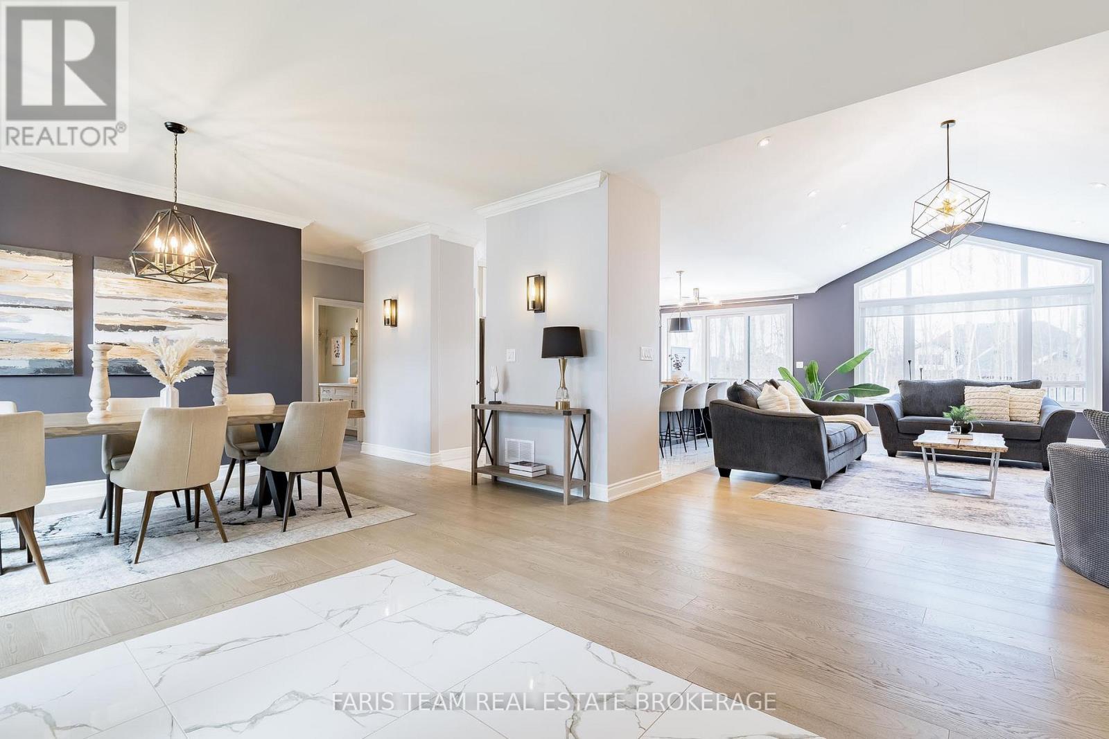 9 Byers Street, Springwater, ON - Indoor