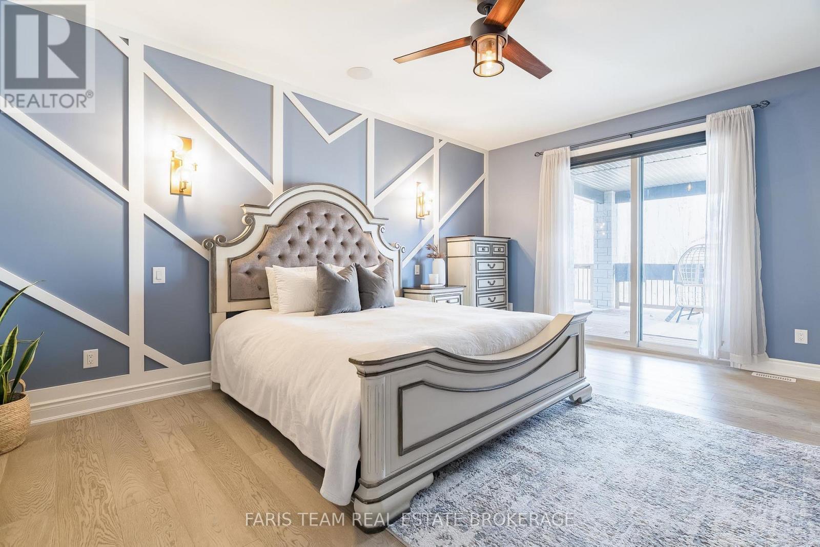9 Byers Street, Springwater, ON - Indoor Photo Showing Bedroom