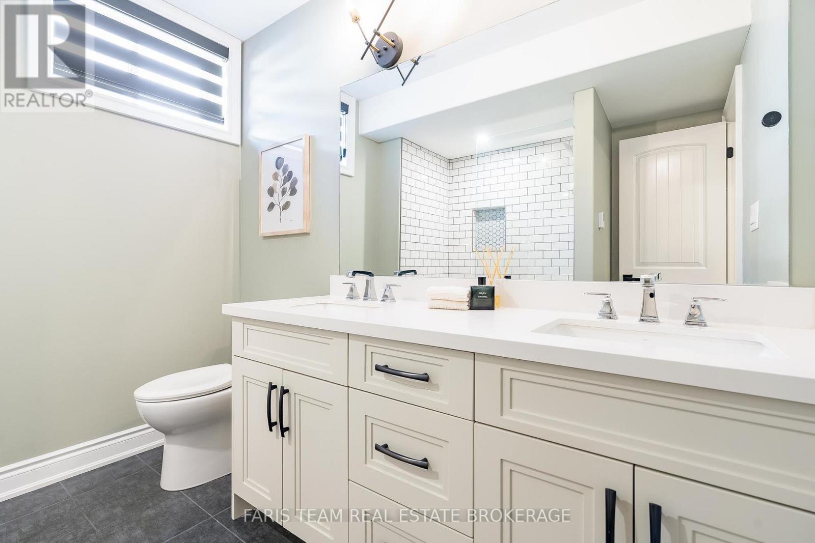 9 Byers Street, Springwater, ON - Indoor Photo Showing Bathroom