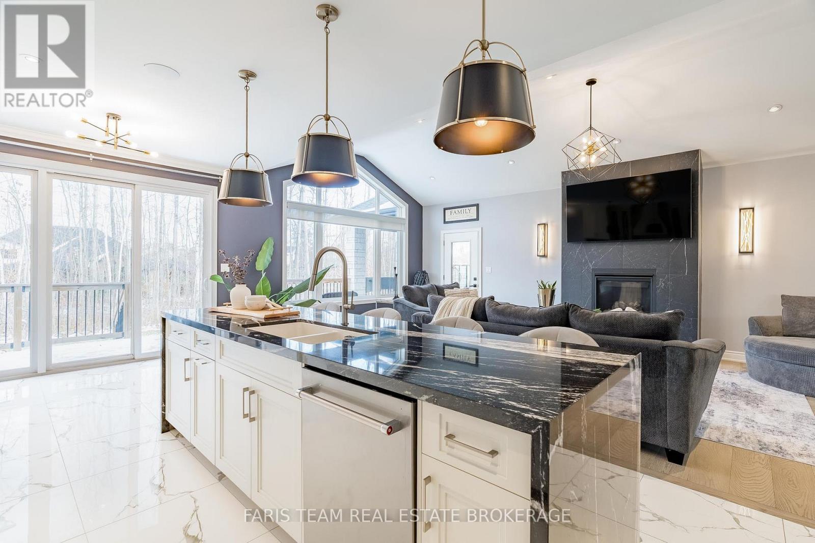 9 Byers Street, Springwater, ON - Indoor Photo Showing Kitchen With Fireplace With Upgraded Kitchen