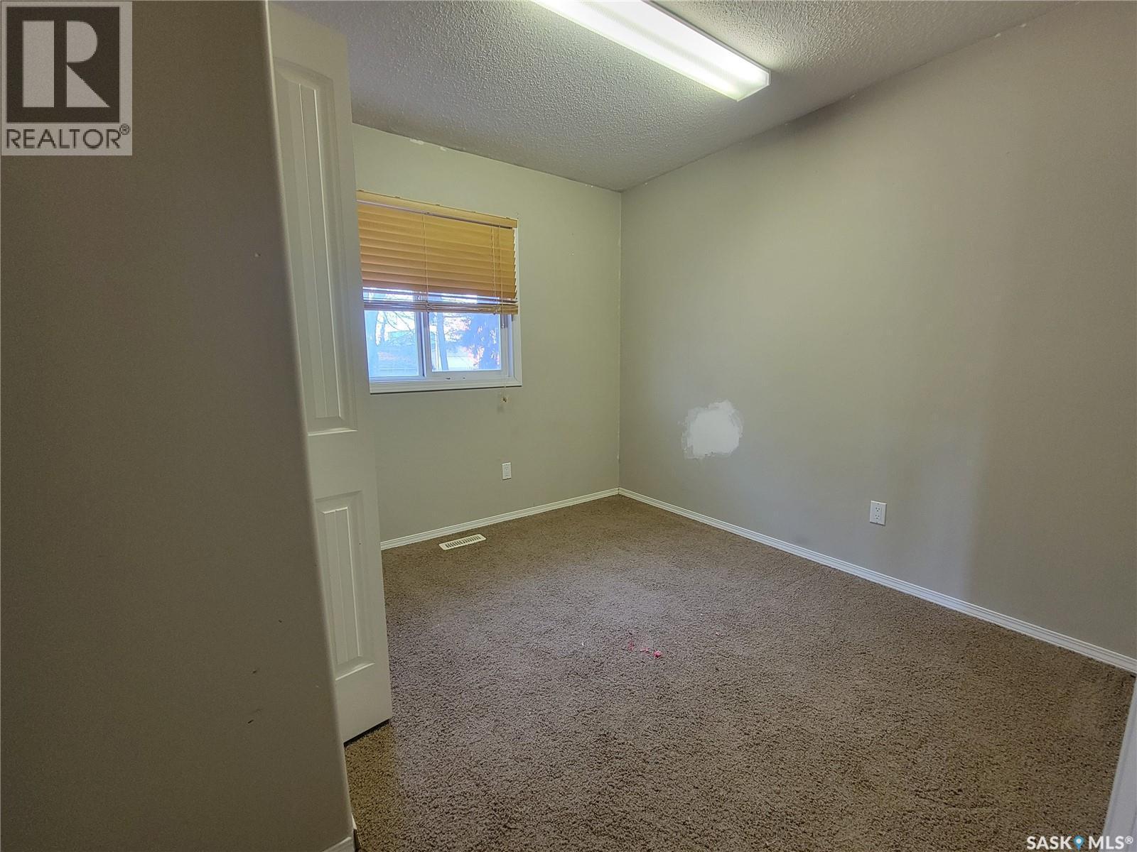 4820 46Th Street, Lloydminster, SK - Indoor Photo Showing Other Room