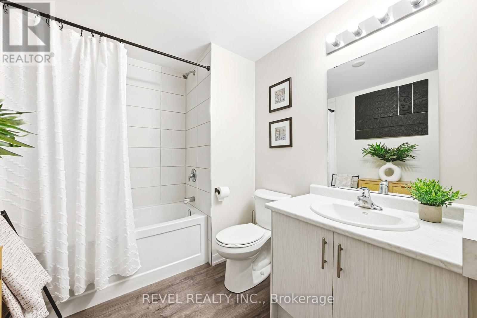 Bath - 613 - 470 Dundas Street E, Hamilton, ON - Indoor Photo Showing Bathroom