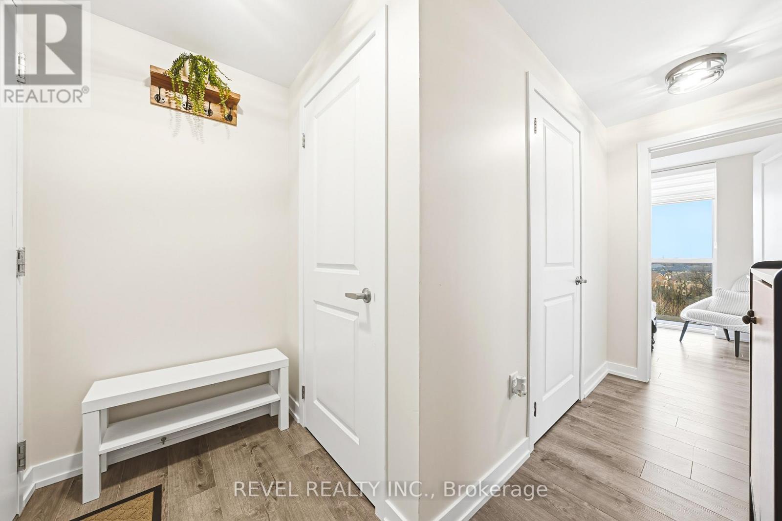 Front Hall - 613 - 470 Dundas Street E, Hamilton, ON - Indoor Photo Showing Other Room