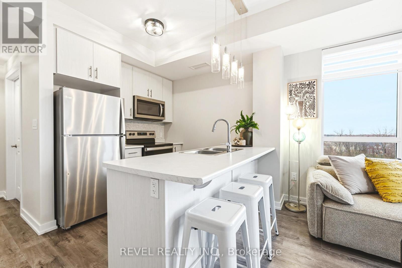 Kitchen - 613 - 470 Dundas Street E, Hamilton, ON - Indoor Photo Showing Kitchen With Stainless Steel Kitchen With Double Sink