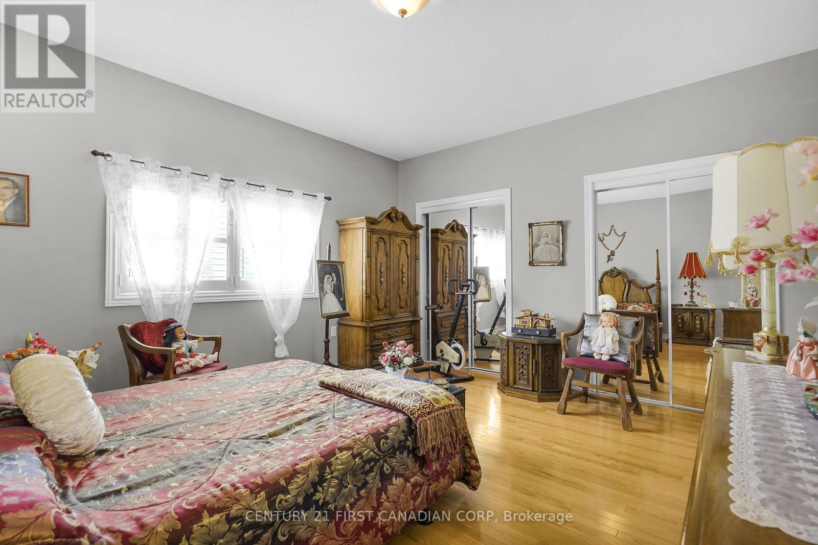153 - 2025 Meadowgate Boulevard, London South (South U), ON - Indoor Photo Showing Bedroom