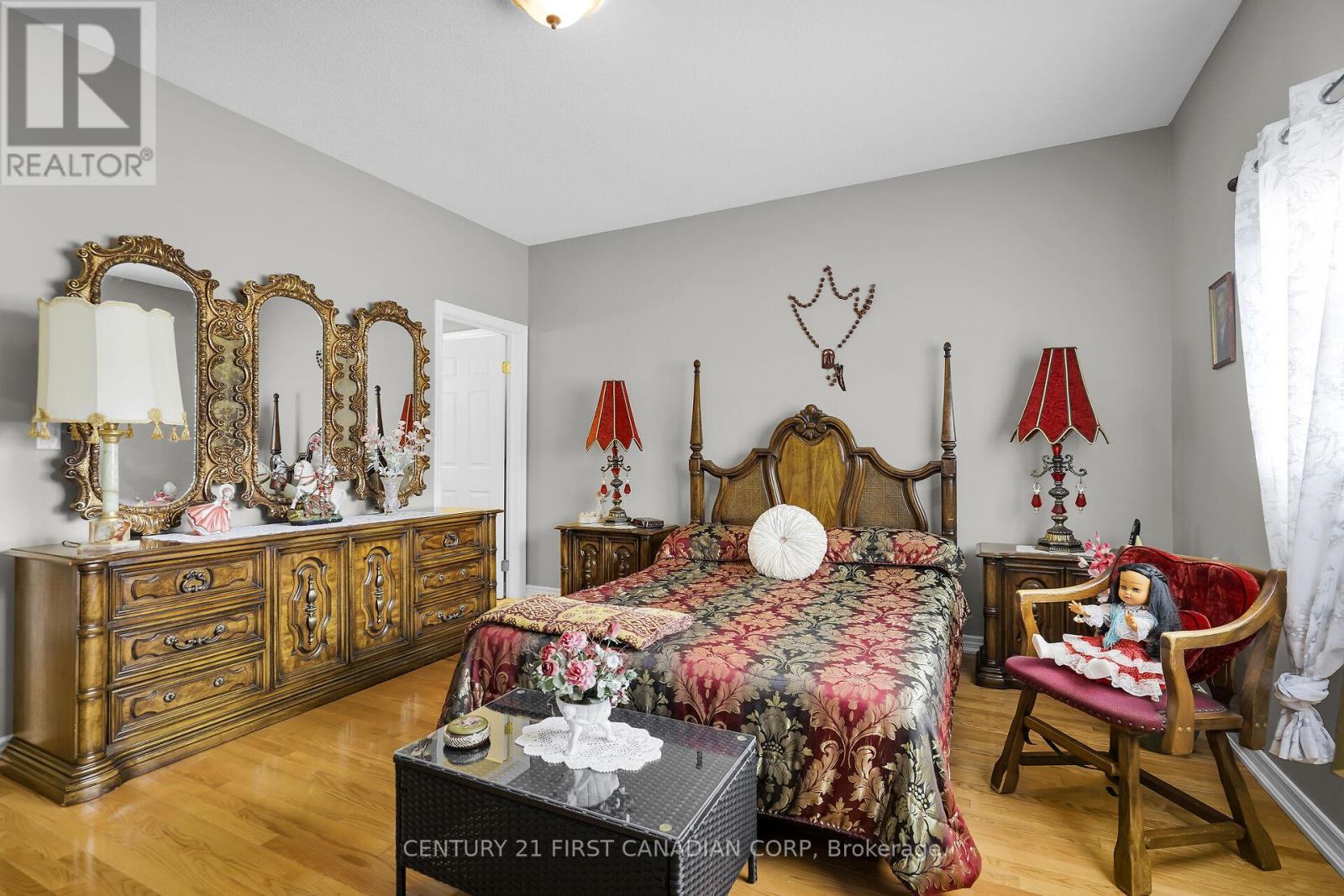 153 - 2025 Meadowgate Boulevard, London South (South U), ON - Indoor Photo Showing Bedroom