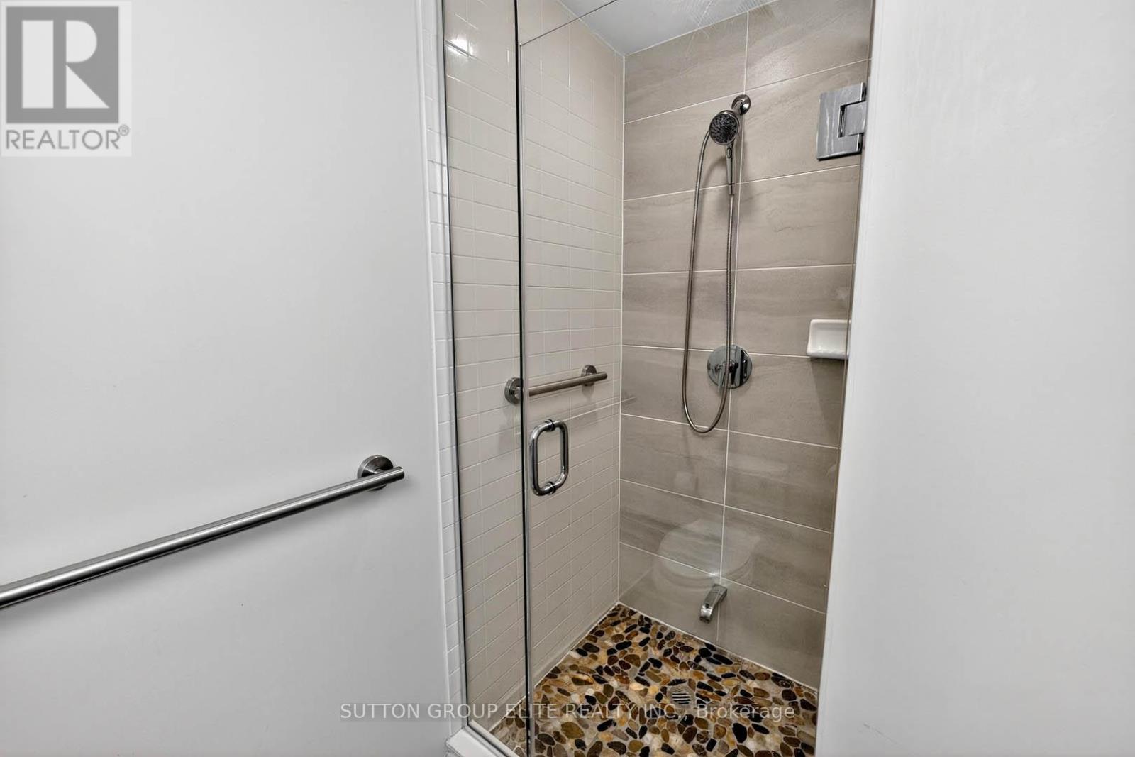 1707 - 4699 Glen Erin Drive, Mississauga, ON - Indoor Photo Showing Bathroom
