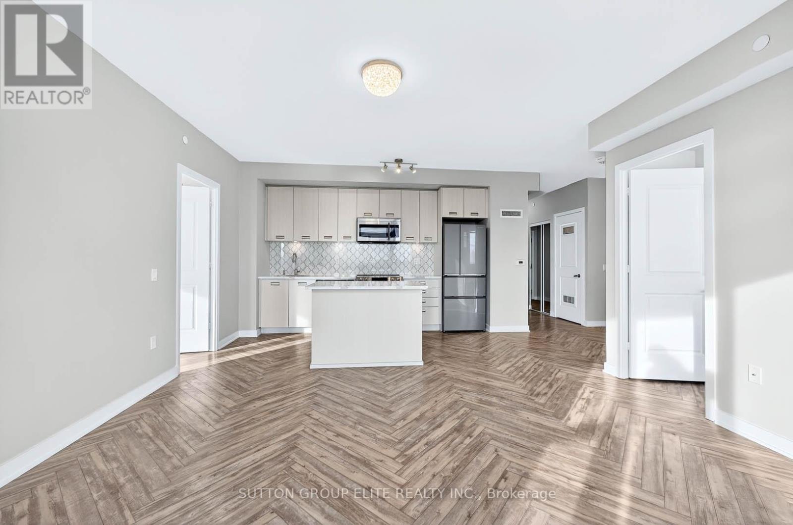 1707 - 4699 Glen Erin Drive, Mississauga, ON - Indoor Photo Showing Kitchen