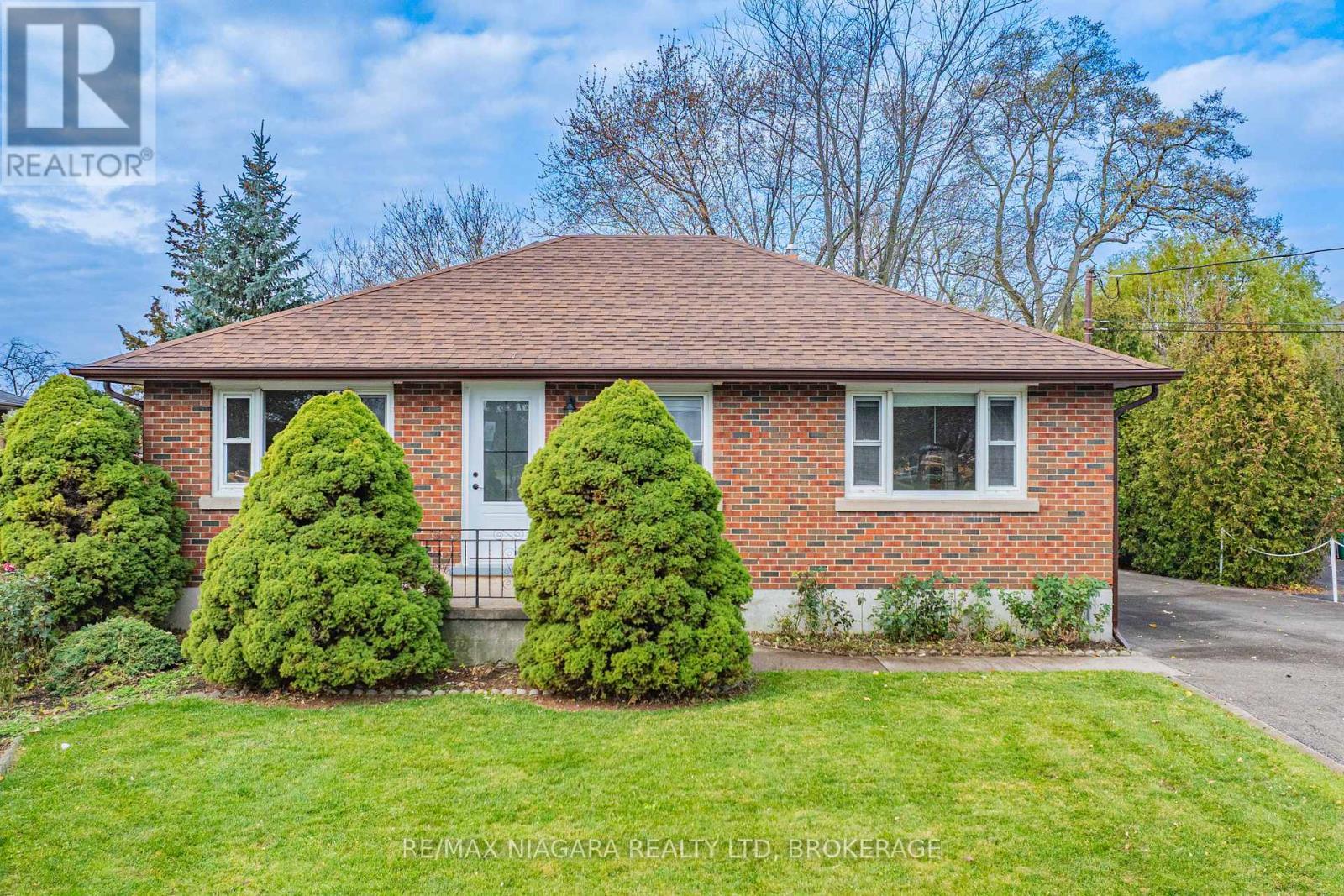 127 Louth Street, St. Catharines (Rykert/Vansickle), ON - Outdoor