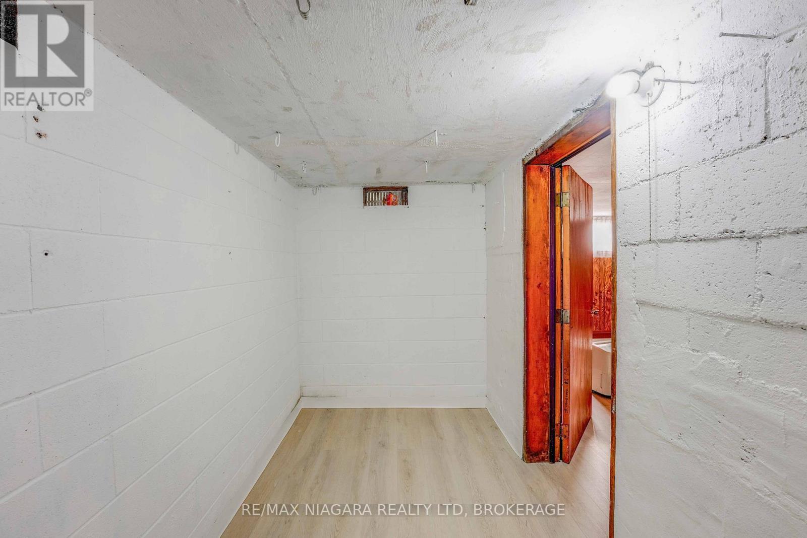 127 Louth Street, St. Catharines (Rykert/Vansickle), ON - Indoor Photo Showing Other Room