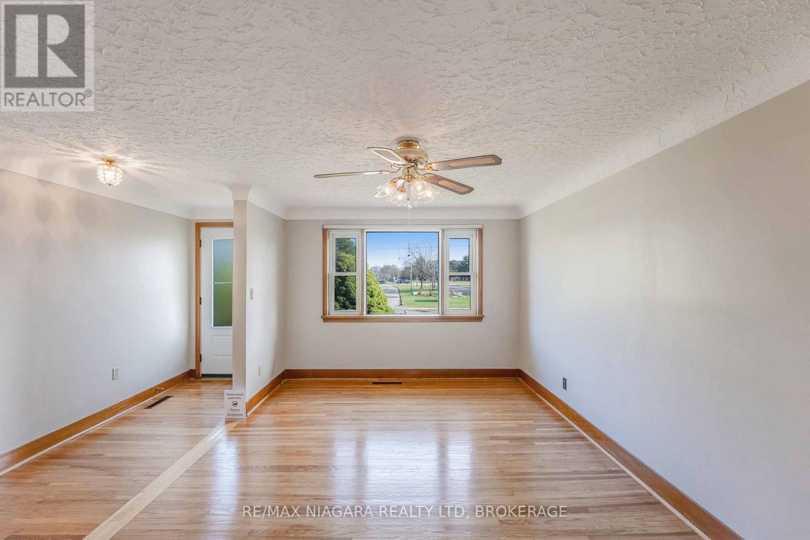 127 Louth Street, St. Catharines (Rykert/Vansickle), ON - Indoor Photo Showing Other Room