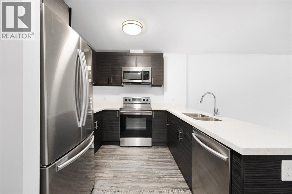1675 Banwell Unit# 709, Windsor, ON - Indoor Photo Showing Kitchen With Double Sink With Upgraded Kitchen