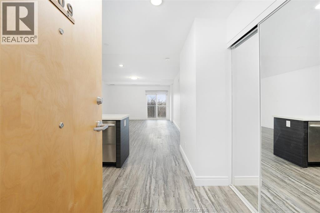 1675 Banwell Unit# 709, Windsor, ON - Indoor Photo Showing Other Room