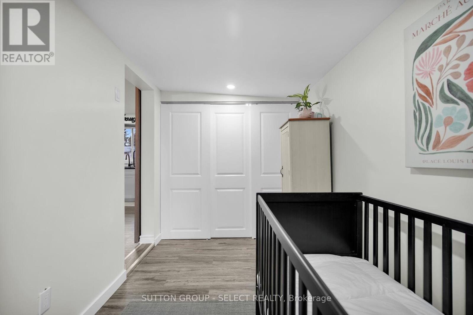 21069 Riverview Drive, Thames Centre, ON - Indoor Photo Showing Other Room