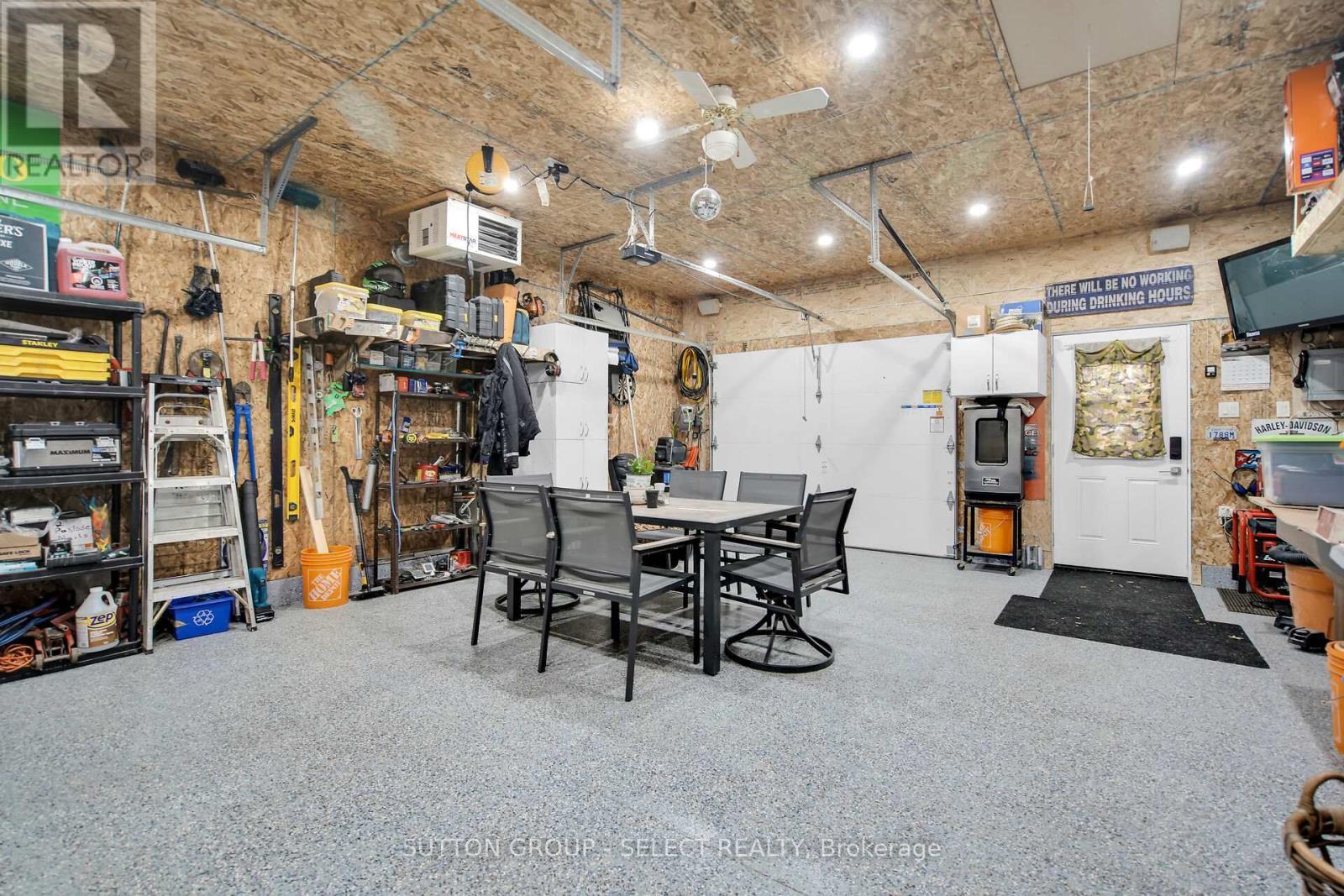 21069 Riverview Drive, Thames Centre, ON - Indoor