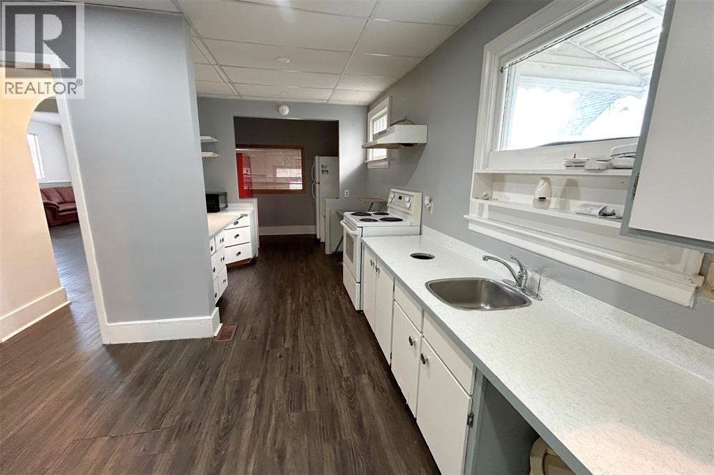 483 East Street North Unit# A, Sarnia, ON - Indoor Photo Showing Kitchen