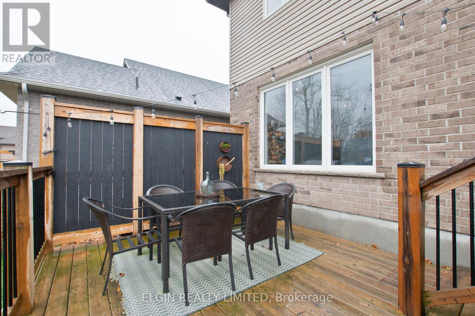 184 Emery Street, Central Elgin, ON - Outdoor With Deck Patio Veranda With Exterior