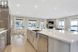 Clear sightline and views of tranquil outdoors -