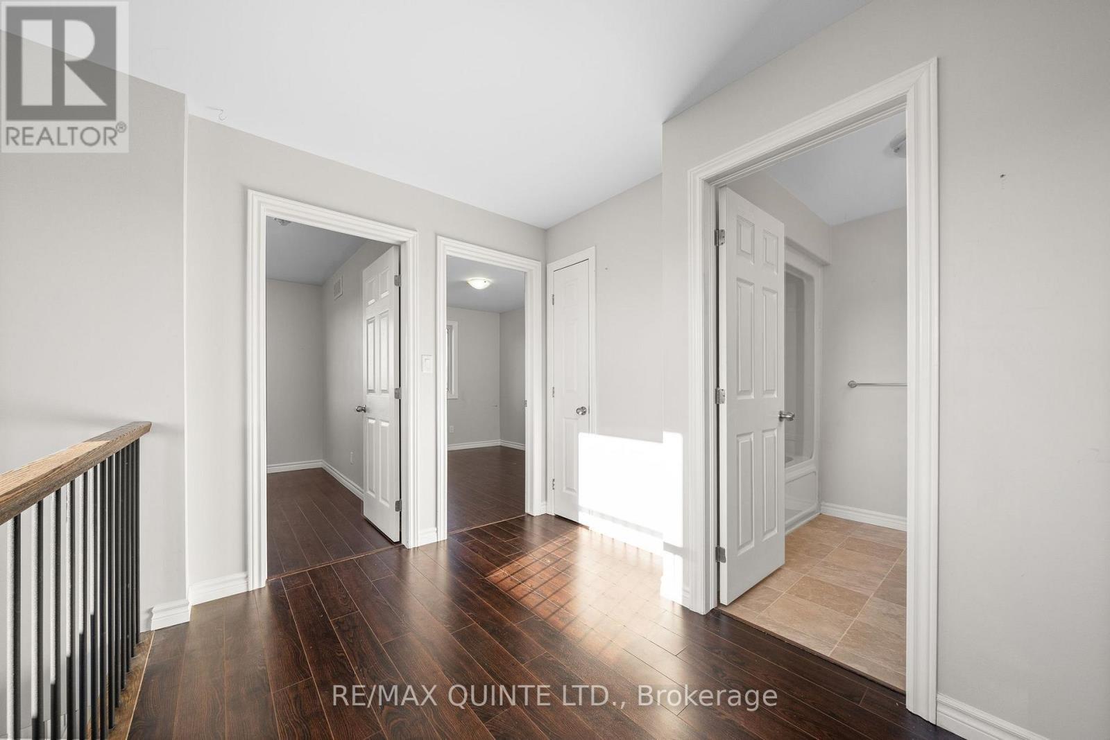 121 Kanvers Way, Greater Napanee (Greater Napanee), ON - Indoor Photo Showing Other Room