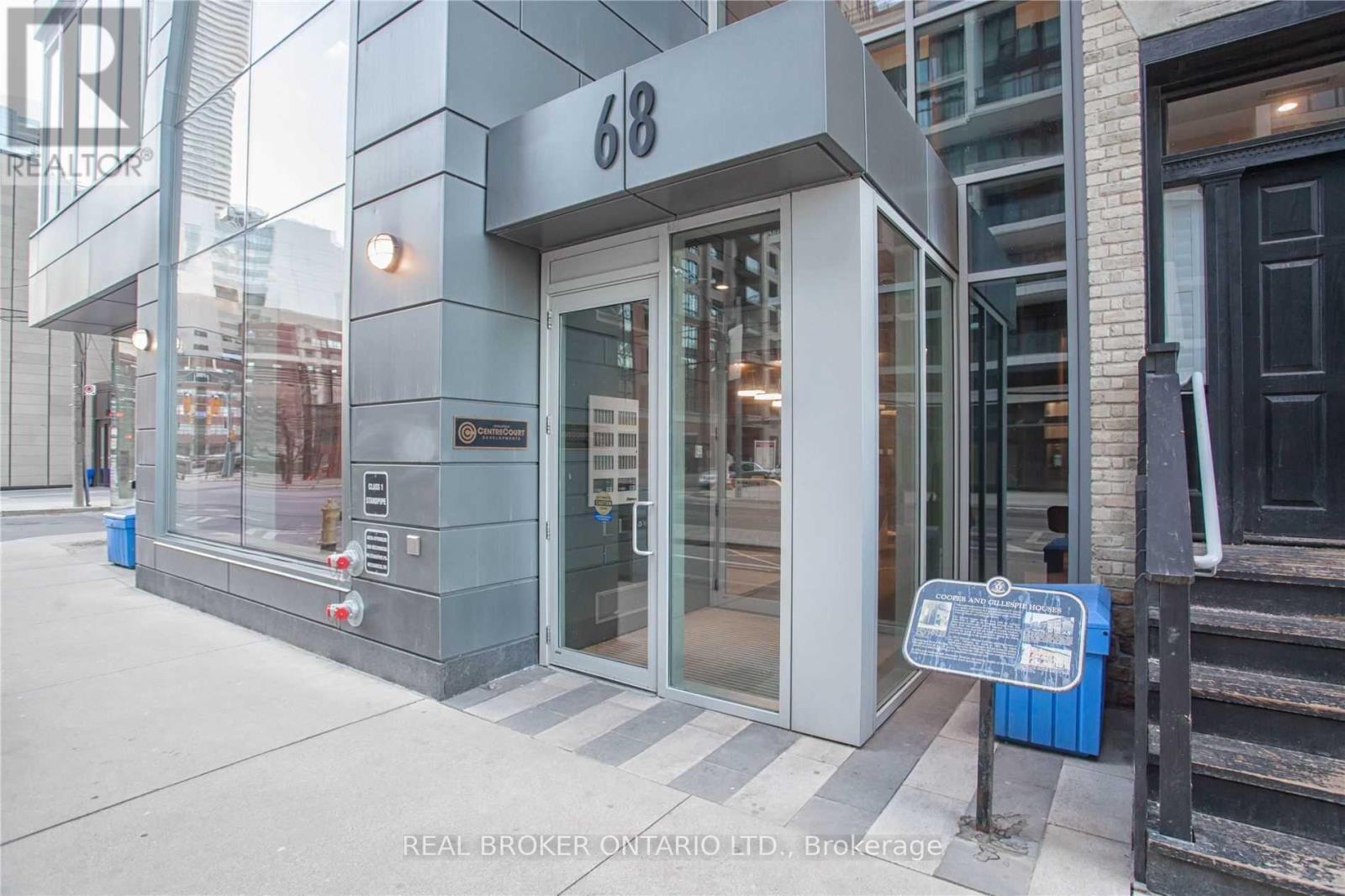 1607 - 68 Shuter Street, Toronto, ON - Outdoor