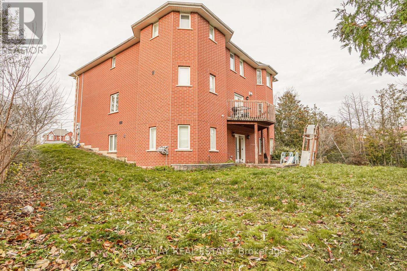 5969 Rayshaw Crescent, Mississauga, ON - Outdoor