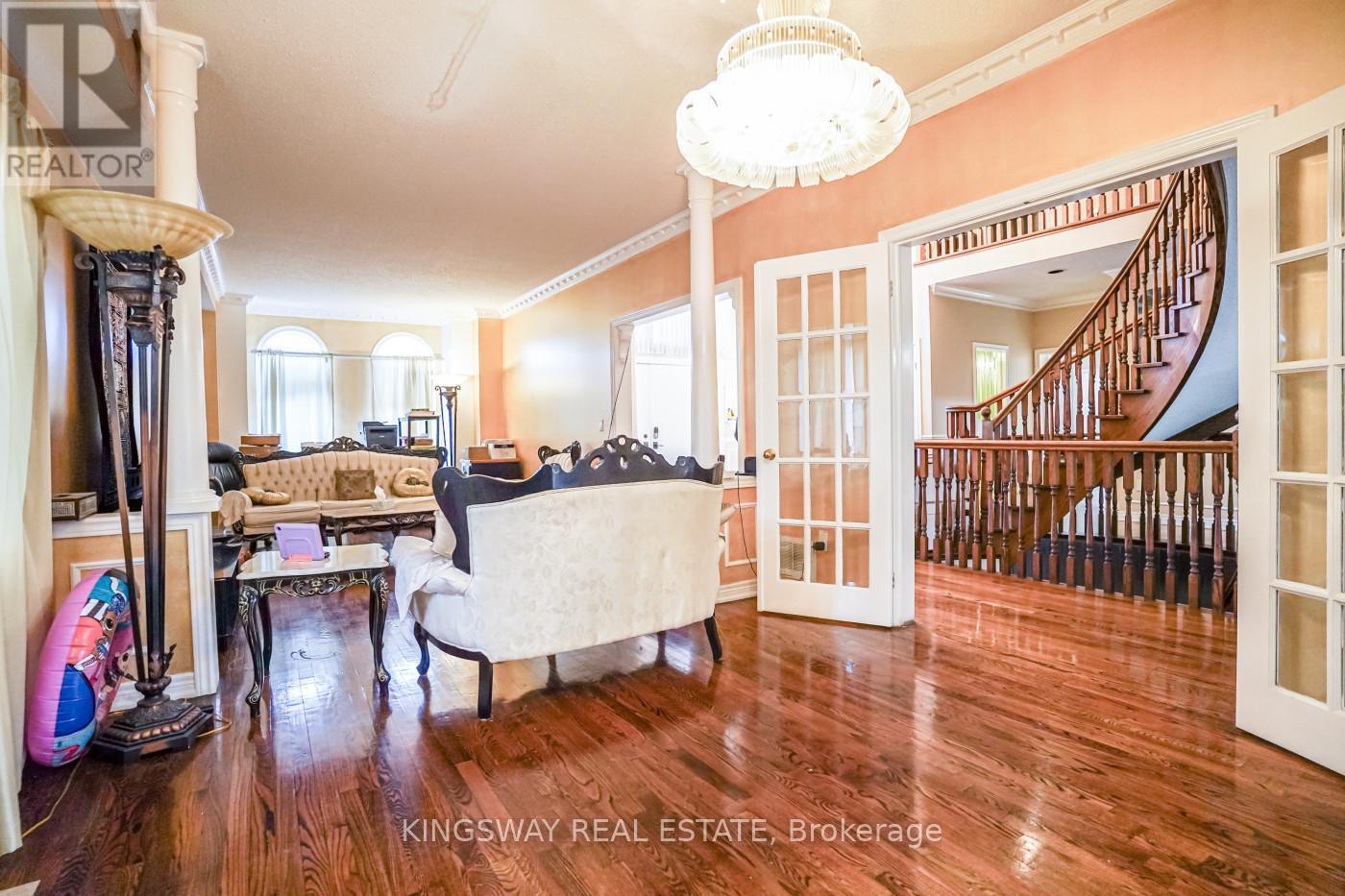 5969 Rayshaw Crescent, Mississauga, ON - Indoor Photo Showing Other Room