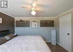 includes walk-in closet -