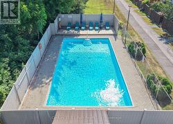 Fabulous swimming pool -
