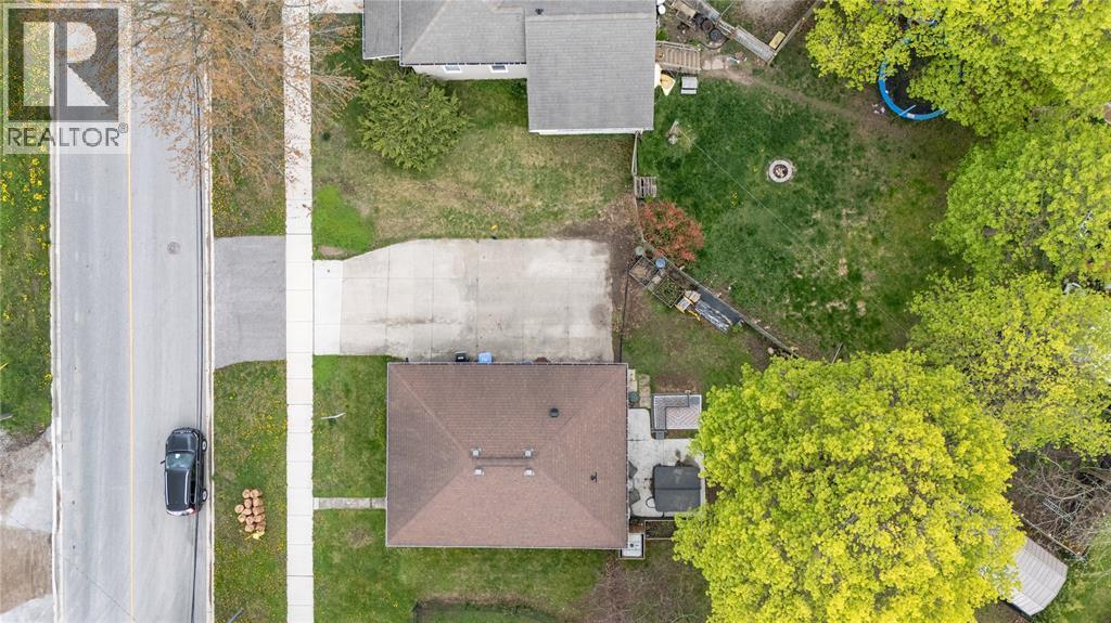 19 Broadway Street, Lambton Shores, ON -