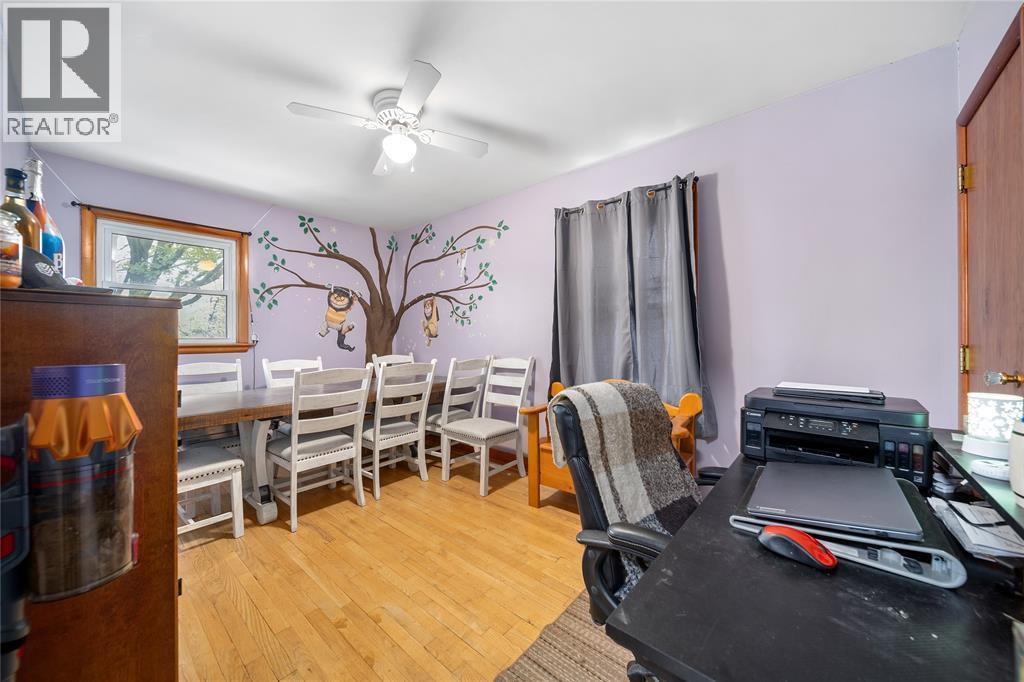 19 Broadway Street, Lambton Shores, ON - Indoor