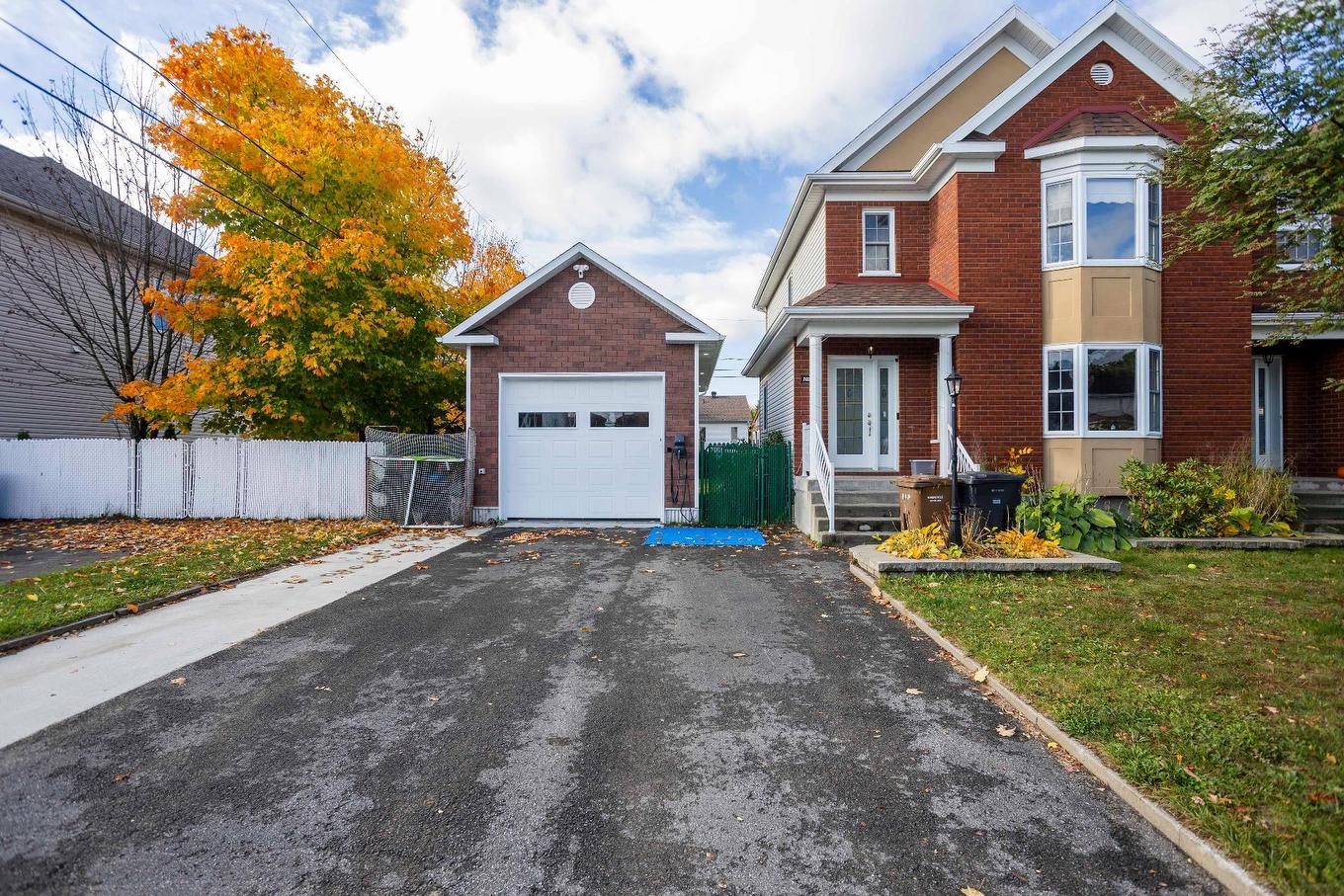 Façade - 1023 Rue Du Grand-Duc, Trois-Rivières, QC - Outdoor With Facade