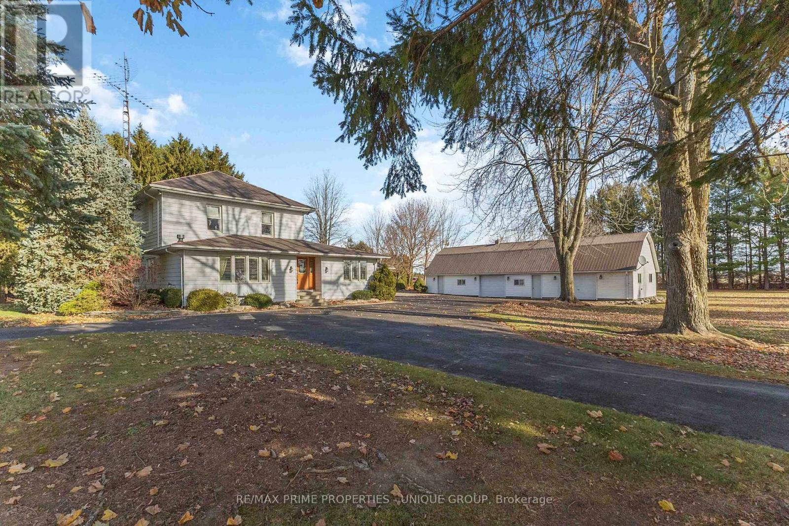 7884 Birnam Line, Warwick, ON - Outdoor