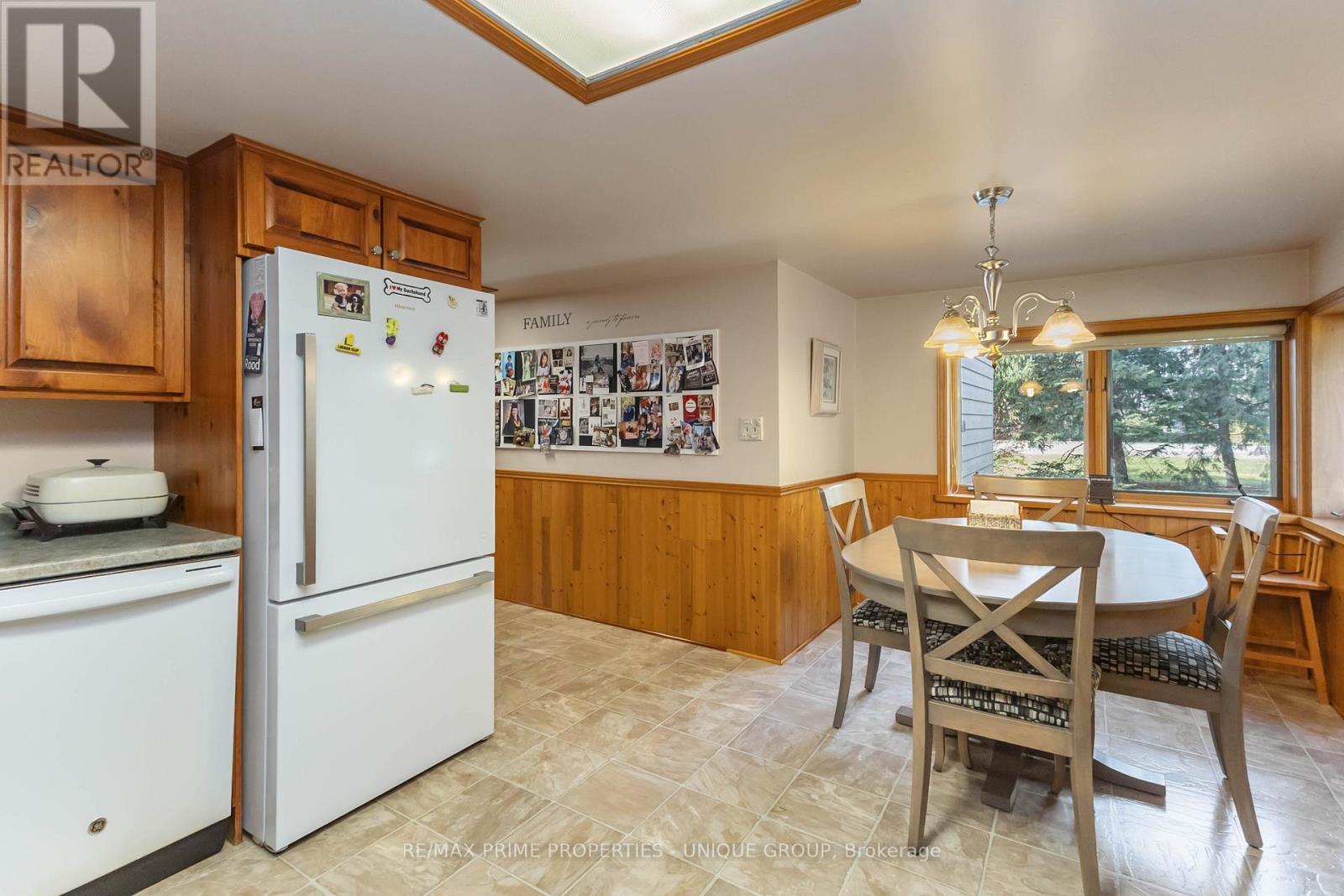 7884 Birnam Line, Warwick, ON - Indoor