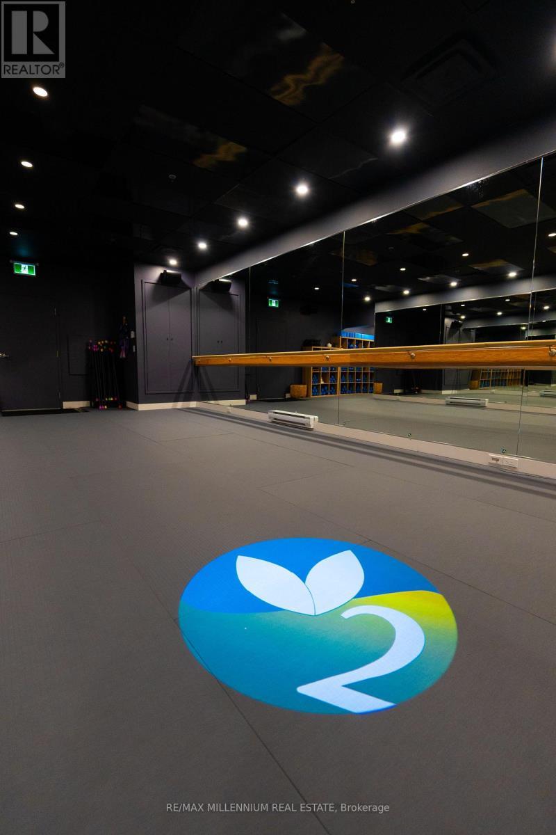 4 - 410 Adelaide Street, Toronto, ON